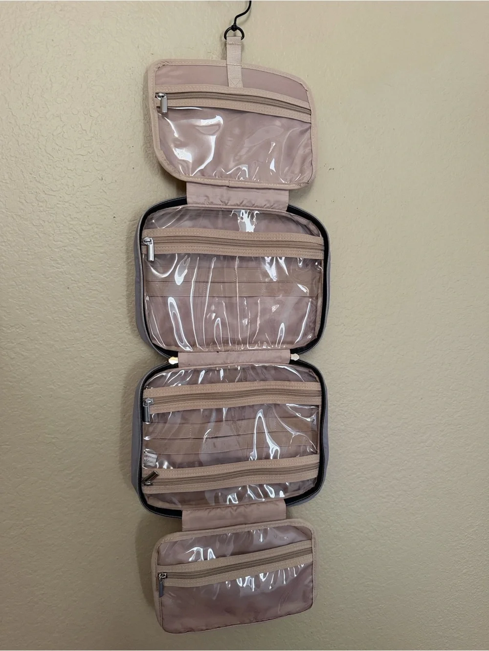 Hanging Travel Organizer Toiletry Bag- Gray